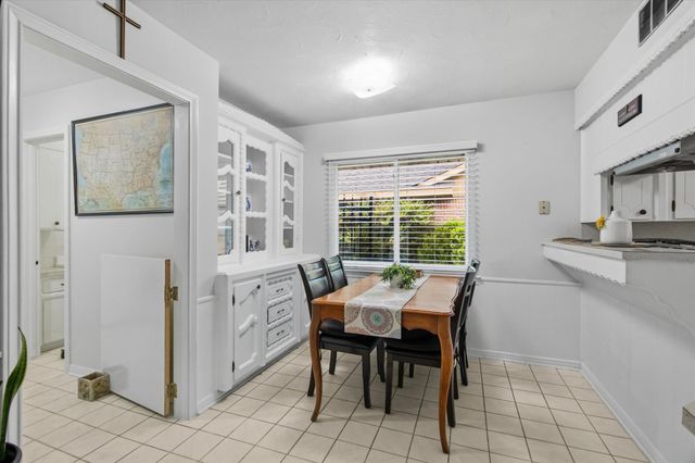 1718 Droxford Drive, Houston, TX 77008