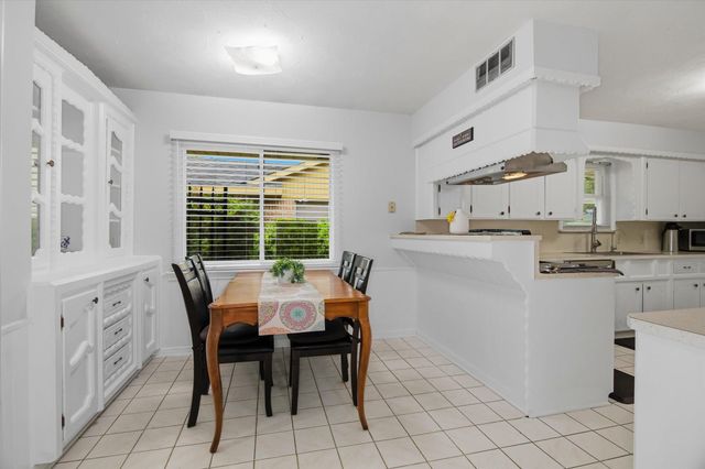 1718 Droxford Drive, Houston, TX 77008