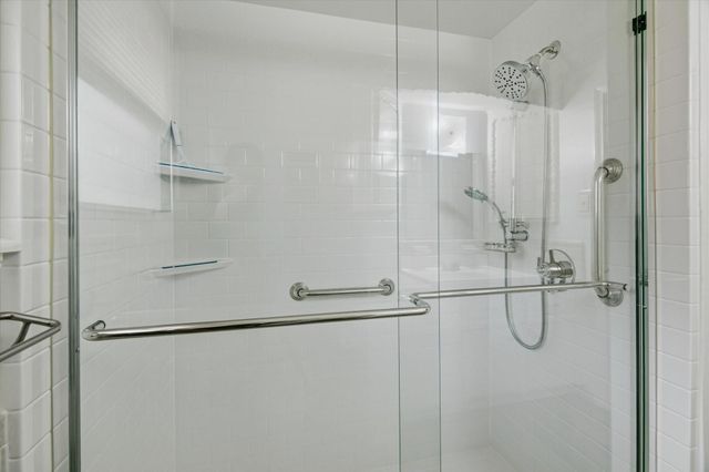 1718 Droxford Drive, Houston, TX 77008