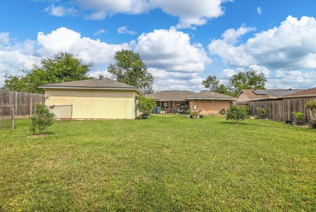 1718 Droxford Drive, Houston, TX 77008