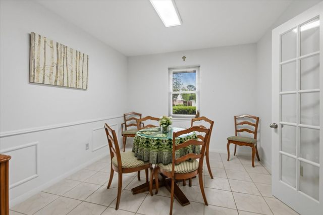 1718 Droxford Drive, Houston, TX 77008