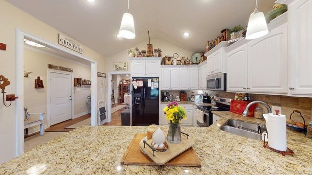 1875 Pecan Creek Drive, Conway, AR 72034