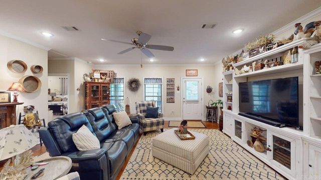 1875 Pecan Creek Drive, Conway, AR 72034