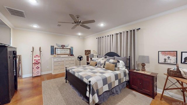 1875 Pecan Creek Drive, Conway, AR 72034