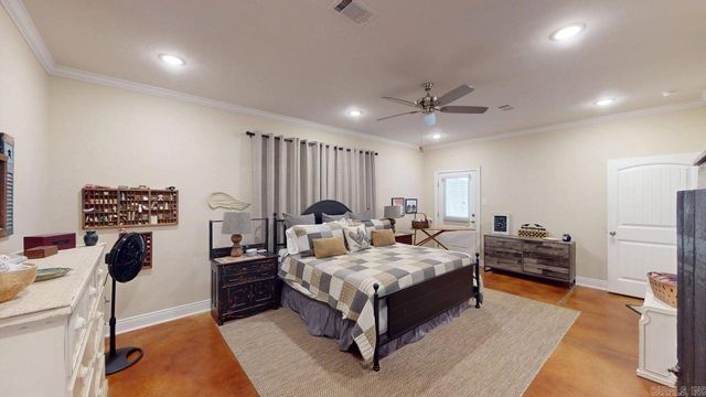 1875 Pecan Creek Drive, Conway, AR 72034