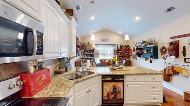 1875 Pecan Creek Drive, Conway, AR 72034