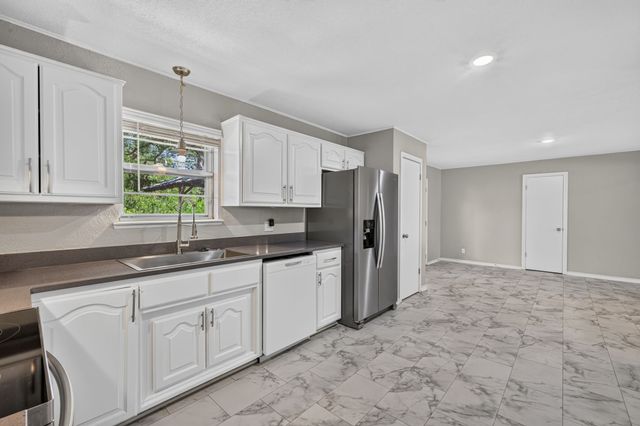 900 NW 11th Street, Mineral Wells, TX 76067