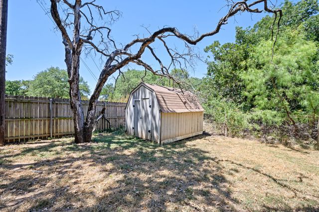 900 NW 11th Street, Mineral Wells, TX 76067