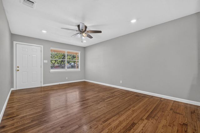 900 NW 11th Street, Mineral Wells, TX 76067