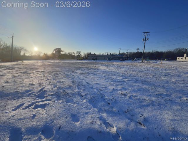 11630 Ozga Street, Romulus, MI 48174