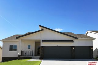 19813 Greenleaf Street, Gretna, NE 68028