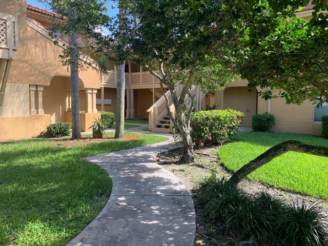 4799 Via Palm Lakes 1611, West Palm Beach, FL 33417