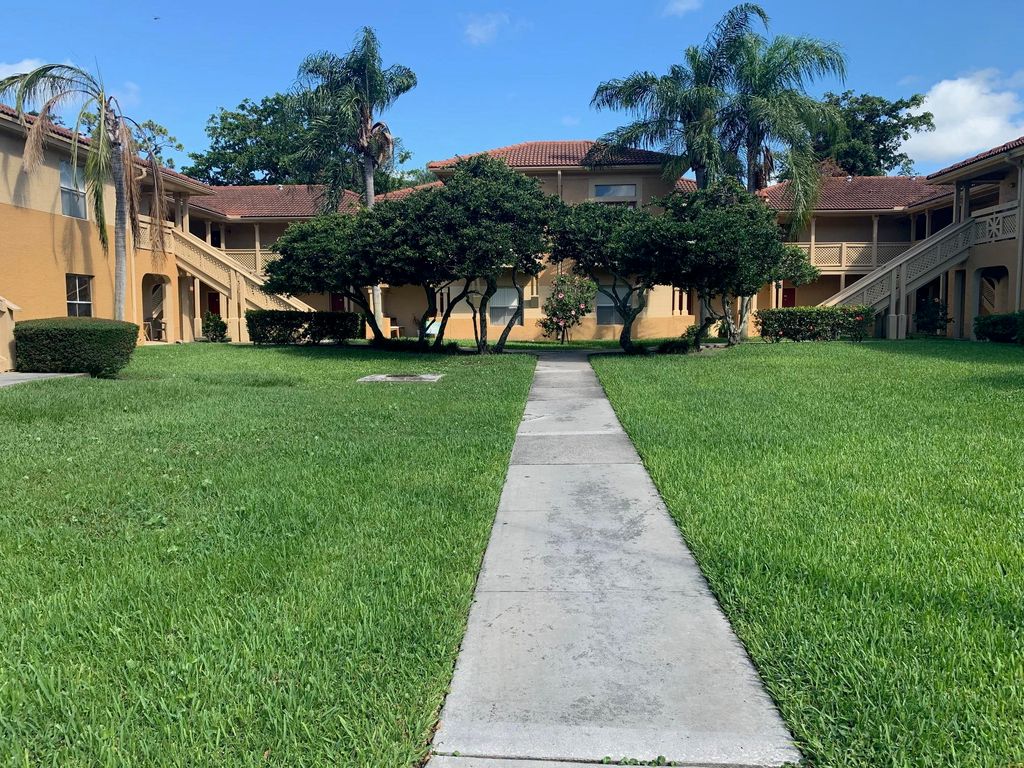 4799 Via Palm Lakes 1611, West Palm Beach, FL 33417