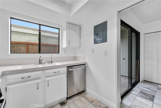 229 W Wilson Street 10, Costa Mesa, CA 92627