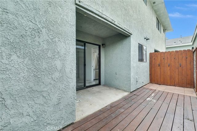 229 W Wilson Street 10, Costa Mesa, CA 92627