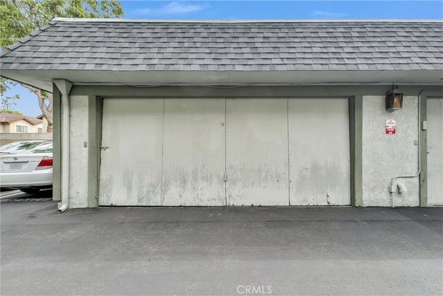 229 W Wilson Street 10, Costa Mesa, CA 92627
