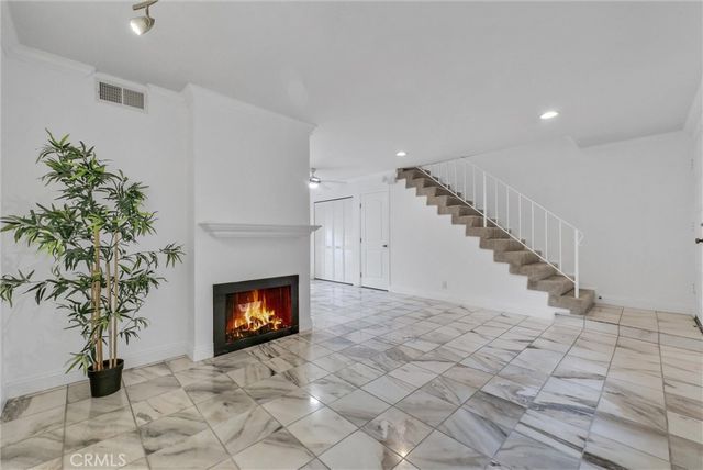 229 W Wilson Street 10, Costa Mesa, CA 92627