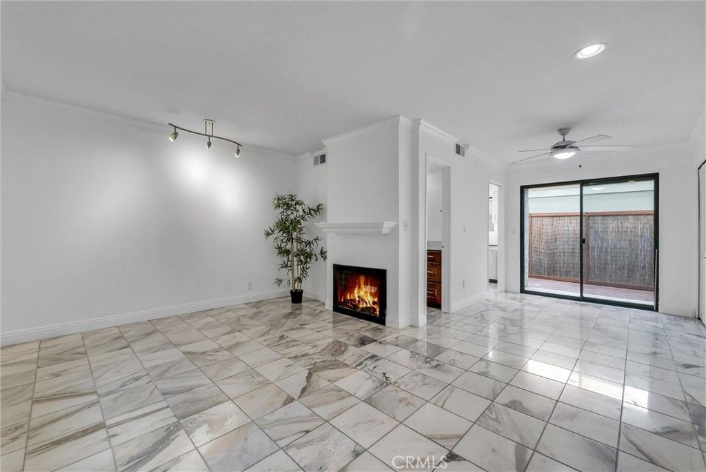 229 W Wilson Street 10, Costa Mesa, CA 92627 — photo 5