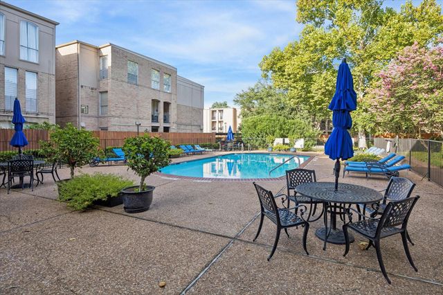 4647 Wild Indigo Street 359, Houston, TX 77027