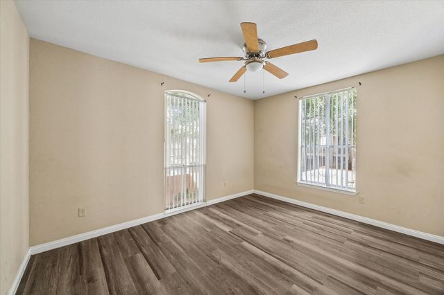 4647 Wild Indigo Street 359, Houston, TX 77027