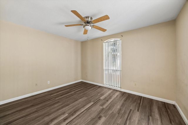 4647 Wild Indigo Street 359, Houston, TX 77027
