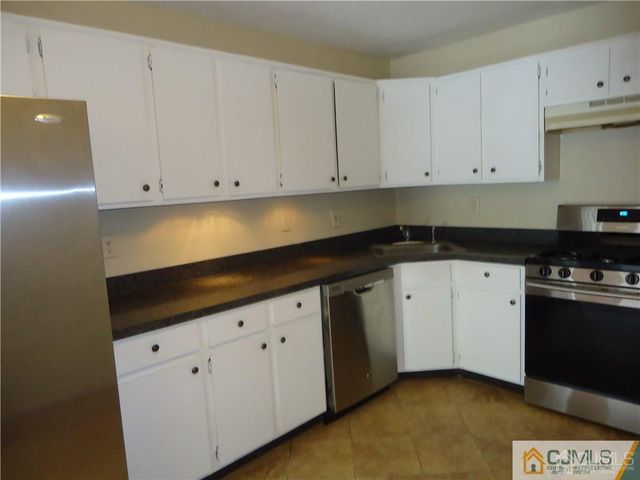 5 Pembrook Avenue, North Brunswick, NJ 08902
