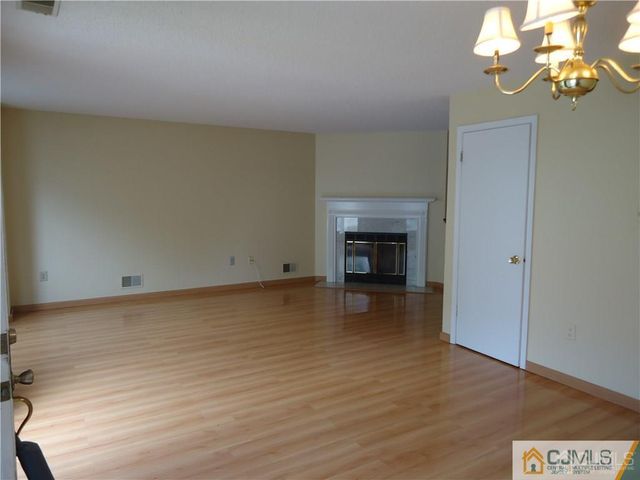 5 Pembrook Avenue, North Brunswick, NJ 08902