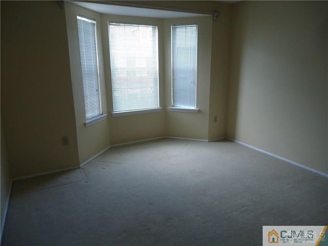 5 Pembrook Avenue, North Brunswick, NJ 08902