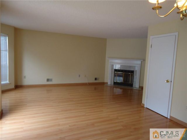 5 Pembrook Avenue, North Brunswick, NJ 08902