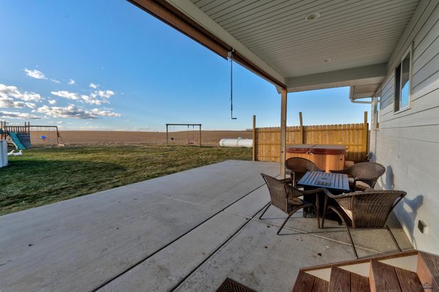 22933 GATEWAY DR, Box Elder, SD 57719