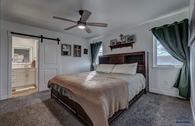 22933 GATEWAY DR, Box Elder, SD 57719