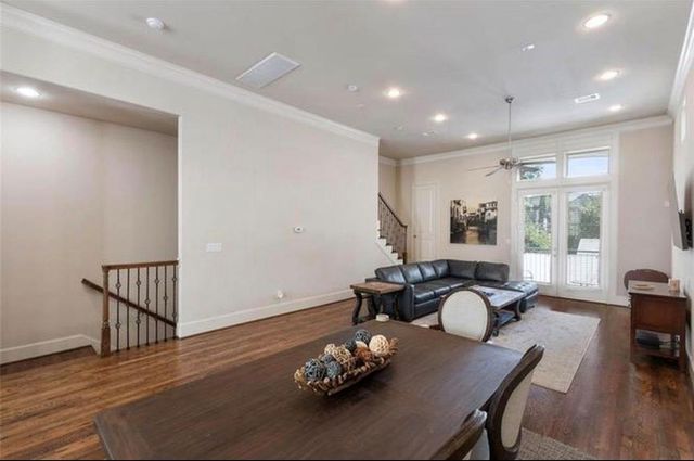 1131 W 21st Street, Houston, TX 77008