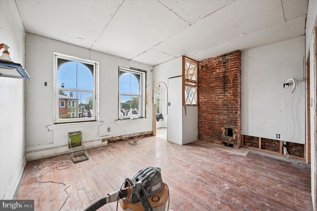 4923 WARRINGTON AVE, Philadelphia, PA 19143