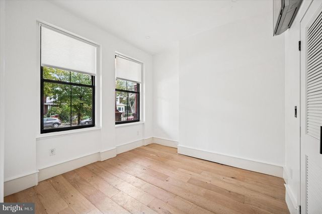 4923 WARRINGTON AVE, Philadelphia, PA 19143