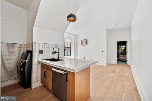 4923 WARRINGTON AVE, Philadelphia, PA 19143