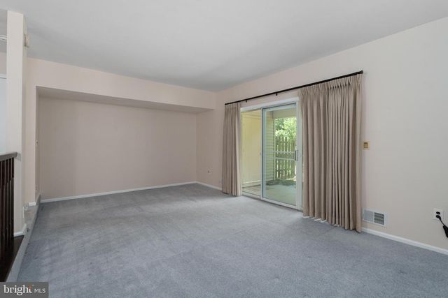 11 ABELIA CT, Lawrence Township, NJ 08648