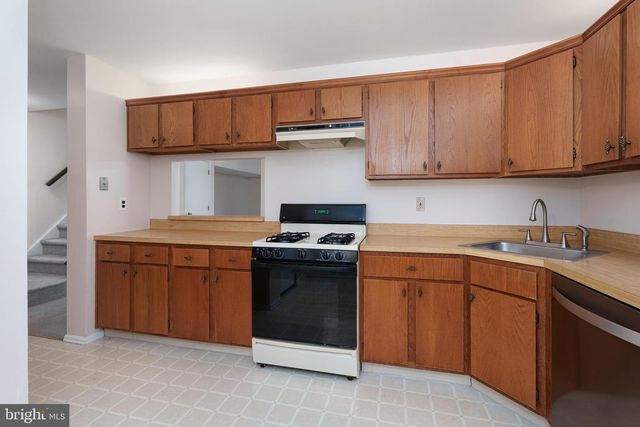 11 ABELIA CT, Lawrence Township, NJ 08648