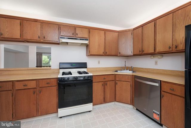 11 ABELIA CT, Lawrence Township, NJ 08648