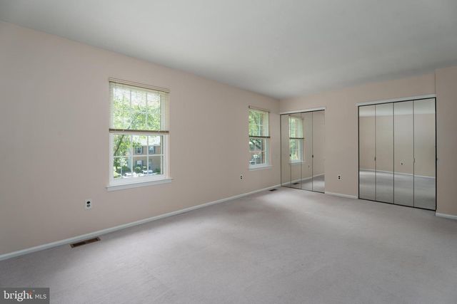 11 ABELIA CT, Lawrence Township, NJ 08648