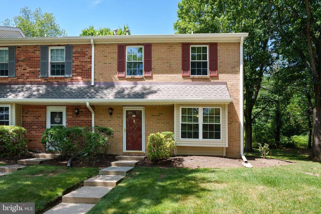11 ABELIA CT, Lawrence Township, NJ 08648