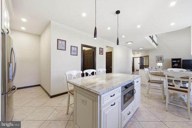 16 FOAL TRL, Sewell, NJ 08080