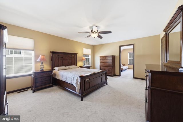 16 FOAL TRL, Sewell, NJ 08080