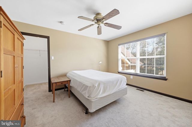 16 FOAL TRL, Sewell, NJ 08080