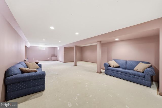 16 FOAL TRL, Sewell, NJ 08080