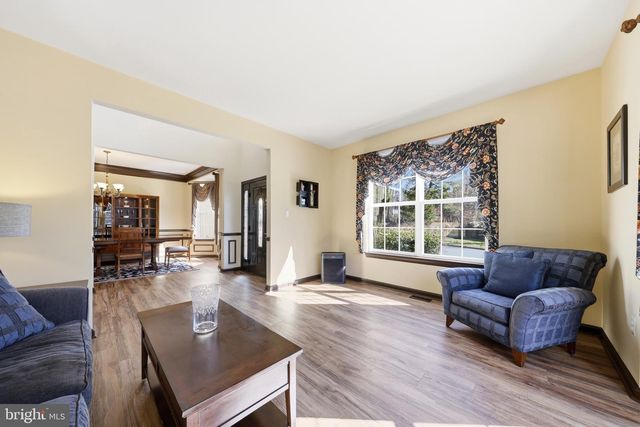 16 FOAL TRL, Sewell, NJ 08080