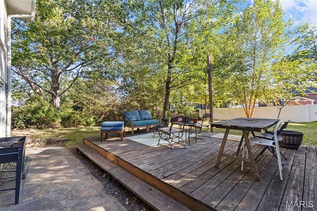 7346 Gayola Place, St Louis, MO 63143