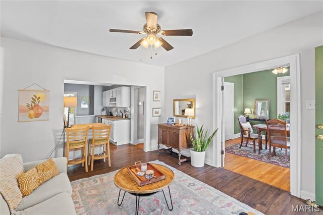 7346 Gayola Place, St Louis, MO 63143