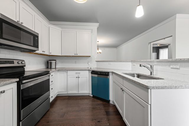 5656 Flagstaff Pines Drive, Shelby Twp, MI 48317