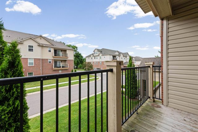 5656 Flagstaff Pines Drive, Shelby Twp, MI 48317