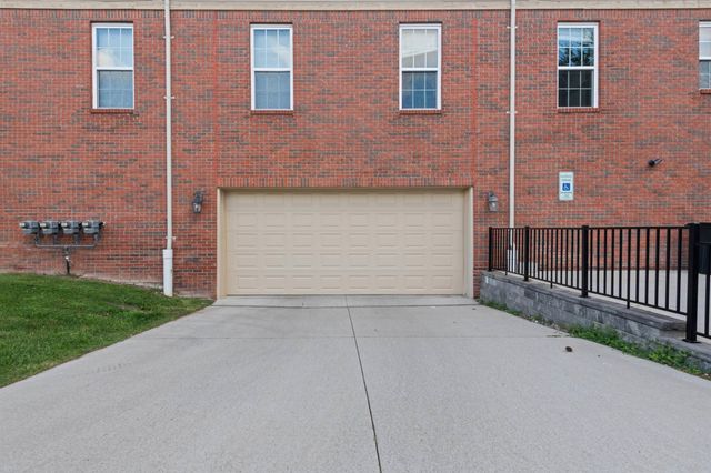 5656 Flagstaff Pines Drive, Shelby Twp, MI 48317